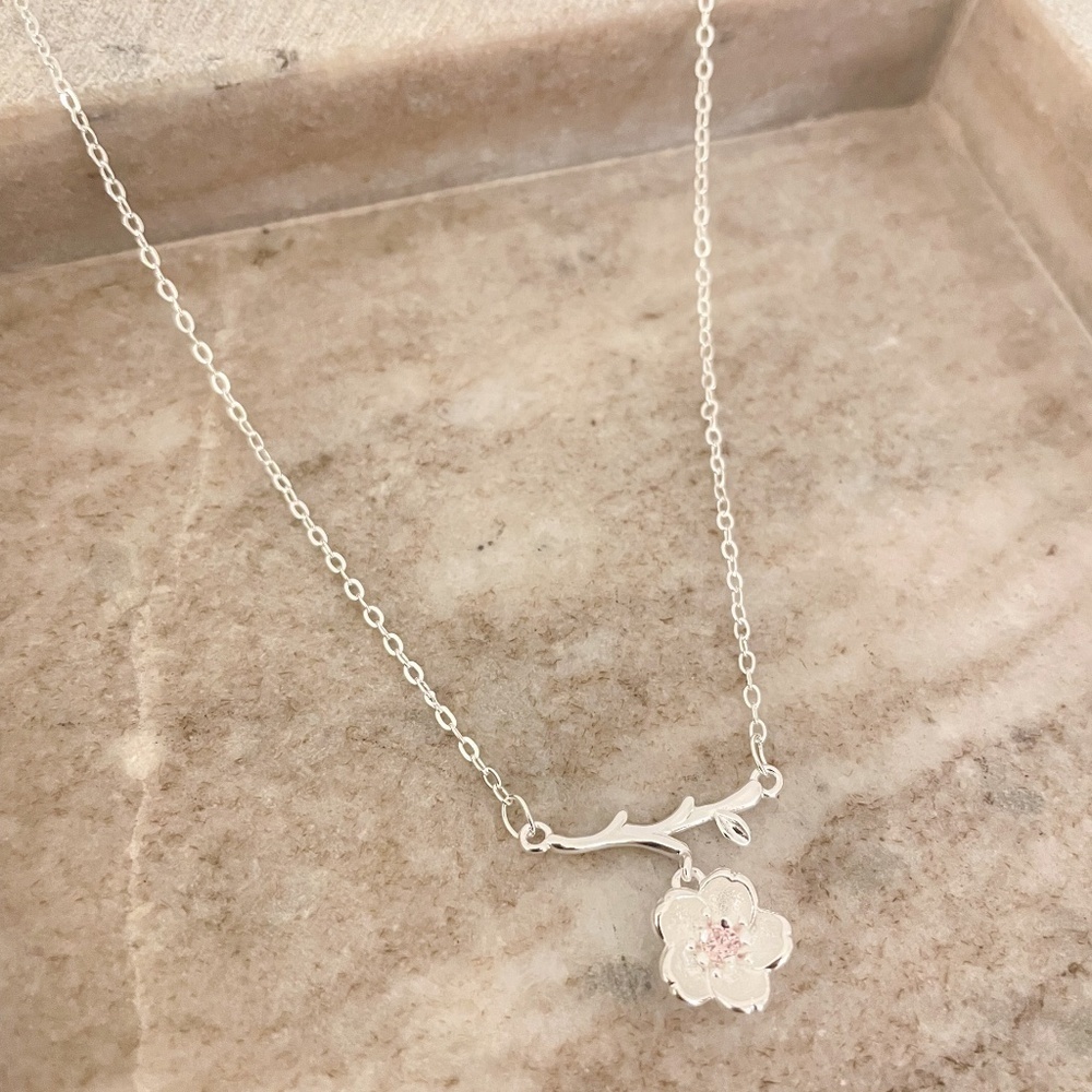925 Sterling Silver Flower Necklace Dainty Minimalist Necklace White & Pink